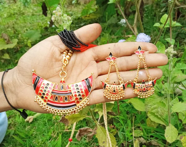 Assamese_Traditional_Gold_Plated_Red_Black_Colour_Joonbiri_Tassel_Jewellery_Set_For_Women